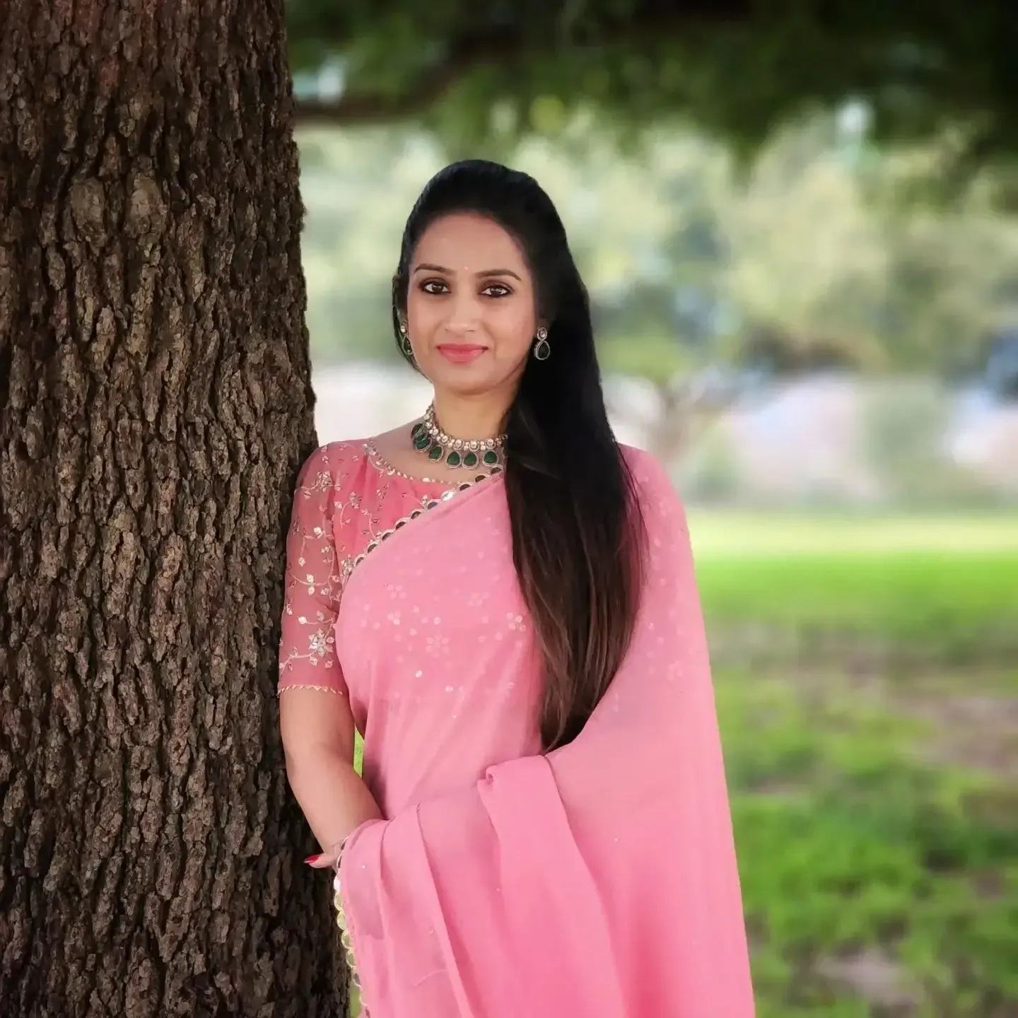 BEAUTIFUL INDIAN ACTRESS LAYA IN TRADITIONAL PINK SAREE